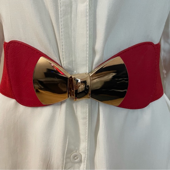 Red faux leather gold tone bow buckle elastic waistband belt - Picture 1 of 9